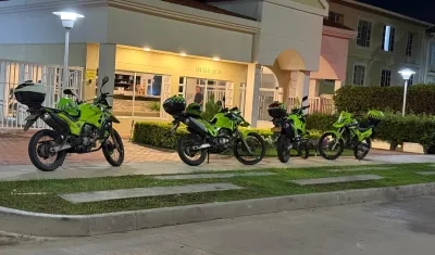 La Policía llegó al conjunto residencial donde ocurrió el ataque a bala. 