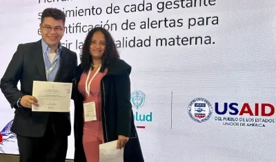 Hernán Valle y Mónica Castro Hernández, Coordinadora Grupo Curso de Vida MSPS.