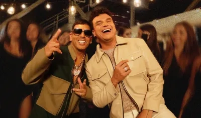 Tito 'El Bambino' y Silvestre Dangond, durante el video la canción.