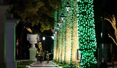 Decoración navideña en Caracas.