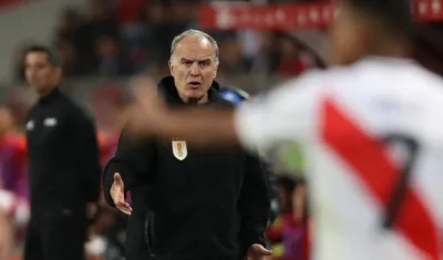 Marcelo Bielsa no la pasa bien con Uruguay tras las declaraciones de Luis Suárez. 