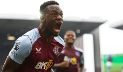 Jhon Durán, delantero colombiano del Aston Villa.