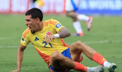 Daniel Muñoz no estará en los partidos contra Bolivia y Chile. 