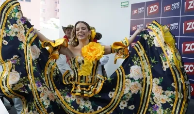 La Reina Tatiana en las instalaciones de Zona cero.