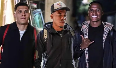 Juan Fernando Quintero, Roger Martínez y Jhon Arias a su arribo a la concentración de la Selección Colombia. 