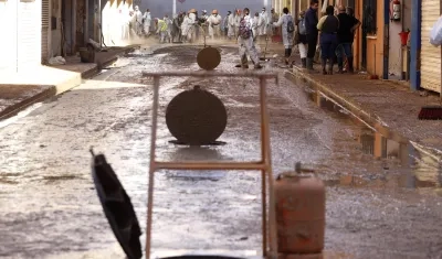 Lodo en las calles de Valencia.