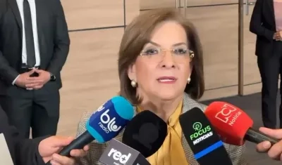 Margarita Cabello en diálogo con medios de comunicación.