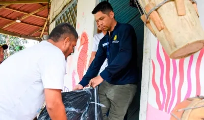 Entrega de ayudas de la UNGRD.