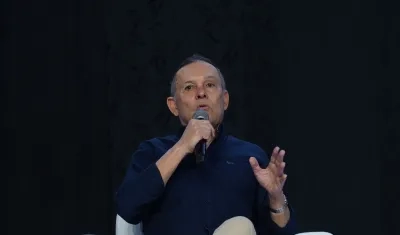 Presidente del Congreso, Efraín Cepeda. 