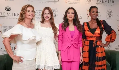 Shirley Sáenz Starnes, Marianella Maal Pacini, Patricia López Ruíz, Vanessa Alexandra Mendoza.