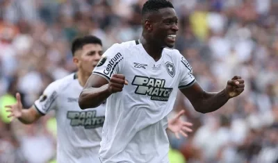 Luiz Henrique celebrando el gol en la final.