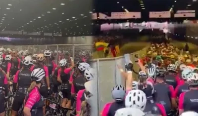 Momento de cánticos contra Petro.