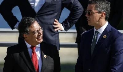 El Presidente de Colombia, Gustavo Petro; y el Presidente de Paraguay, Santiago Peña. 