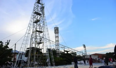 Alumbrado navideño será encendido desde Rebolo.