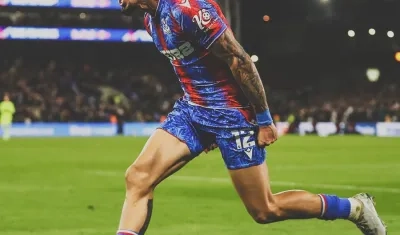 Daniel Muñoz celebrando su gol agónico.