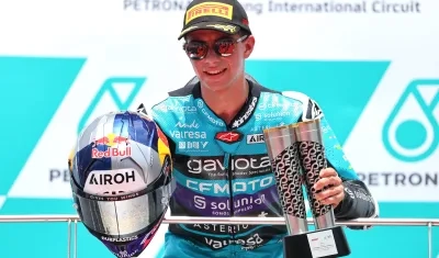 David Alonso tras su victoria en el Gran Premio de Malasia, este domingo.