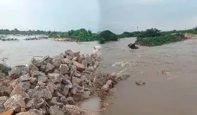 Arroyo El Platanal desbordado.