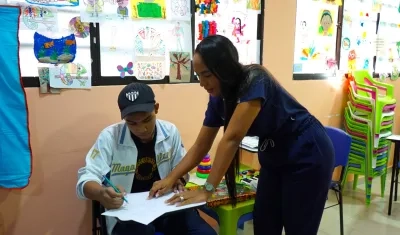 Profesionales cumplen el rol de docentes hospitalarios. 