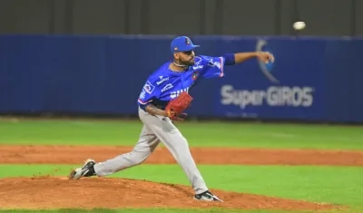 El zurdo Kevin Escorcia entró a relevar en la octava entrada y fue el pitcher ganador.