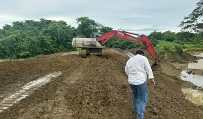 La Subsecretaría de Prevención y Atención a Desastres realiza limpieza de arroyos y canales.