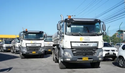 Carrotanques llegando a Santa Marta.