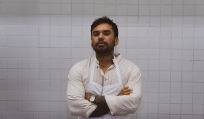 Julio Bravo con más de 12 años de experiencia. 