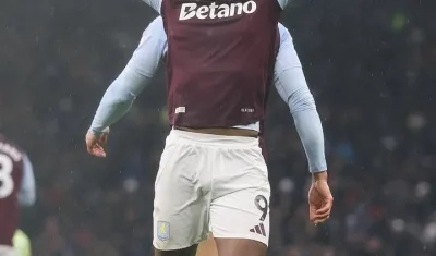Jhon Jader Durán celebrando su gol en el partido.
