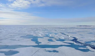 El hielo marino del Ártico se derrite a un ritmo sin precedentes.