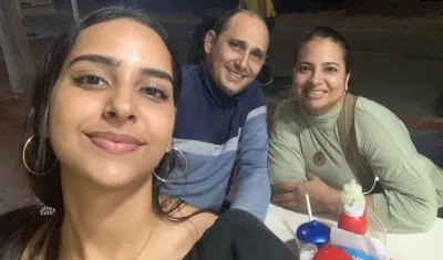 Ángela Lora, Marlon Lora y Yurlay Rincón.