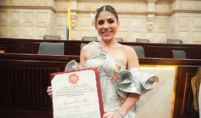 La reina de la 44, Alexsandra Estarita. 