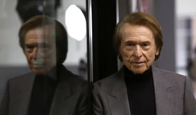 El cantante Raphael.