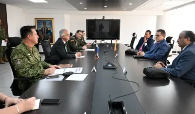 La reunión entre Iván Velásquez, Ministro de Defensa, y Frank Abrego, Ministro de Seguridad Pública de Panamá.