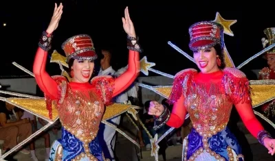 La soberana lució un vestido inspirado en los Cascanueces.