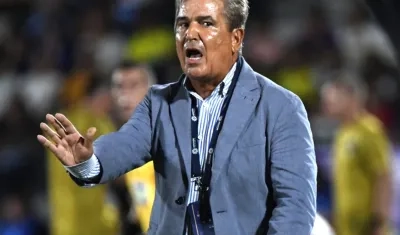 Jorge Luis Pinto, técnico del Unión Magdalena, en el partido contra Llaneros.