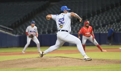 Jhordany Mezquita lanzó cinco entradas y fue el pitcher ganador. 