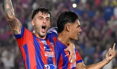 Cristian Sención y Jannenson Sarmiento, jugadores del Unión Magdalena. 