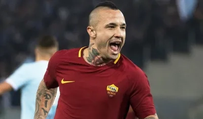 Radja Nainggolan cuando jugaba en la Roma.
