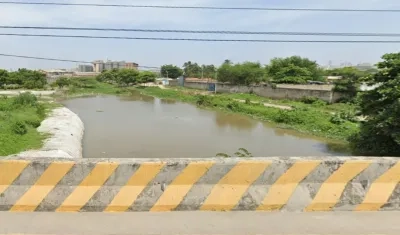Sector del caño de la Auyama donde fue hallado el cuerpo. 