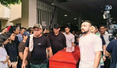 Caravana que llevó a Santiago Lora Rincón al Cementerio Central.