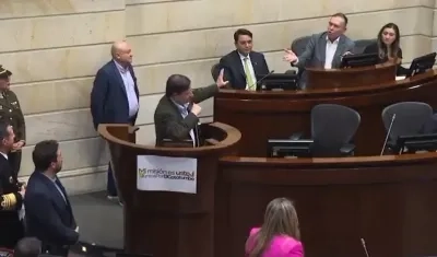 El cruce entre Juan Fernando Cristo y Efraín Cepeda.