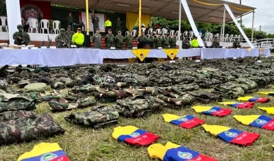 Uniformes de las FARC.