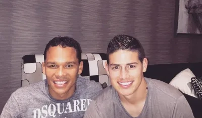 Carlos Bacca y James Rodríguez en 2015.