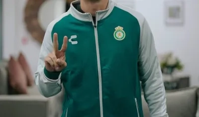 James Rodríguez con la indumentaria del Club León.
