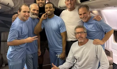 Los seis estadounidenses liberados junto con Richard Grenell. 