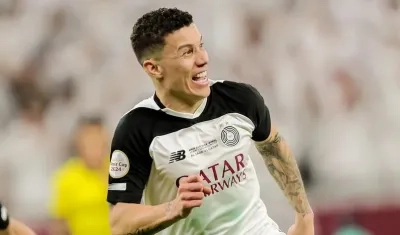 Matheus Uribe con Al Sadd de Qatar.