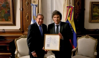 Edmundo González y Javier Milei en la Casa Rosada.