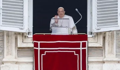 El papa Francisco dirige la oración del Angelus, la oración tradicional del domingo