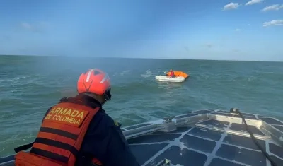 Fueron hallados en una balsa salvavidas.