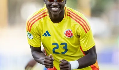 Neiser Villarreal celebrando su gol.