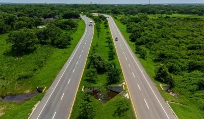 Aspecto de la vía La Cordialidad donde sería construido el peaje.